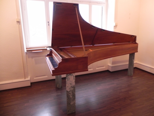 According to an anonymous Italian harpsichord (Francesco Neri da Rimini?), anonymous approx. 1692 (cembalo da camera)