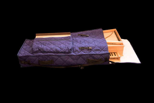 Transport bags for instrument legs 15 % professional discount for instrument makers and dealers / 5 % discount for professional musicians and institutions.